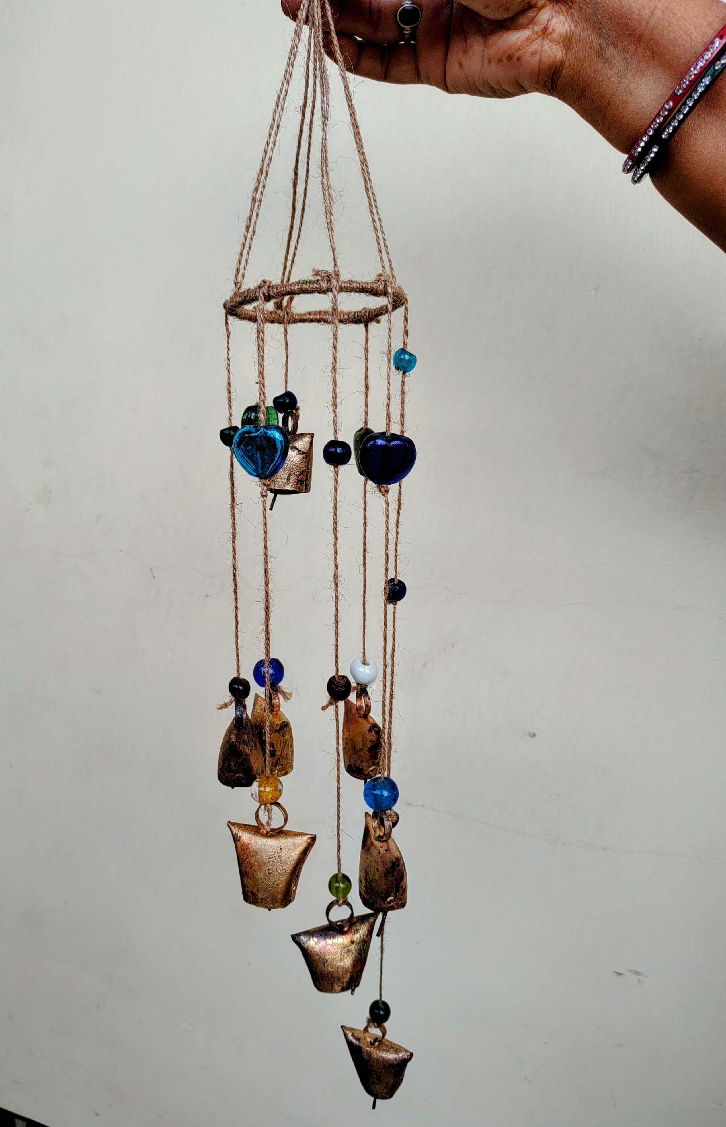 Rustic Vintage Tin Cow Bells Wind Chimes DécorWind chimes